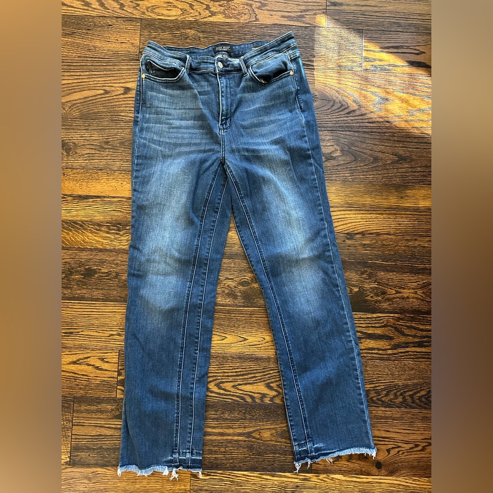 Judy Blue Straight Fit Raw Hem Denim Jeans Style#JB82464MD Size 15/32